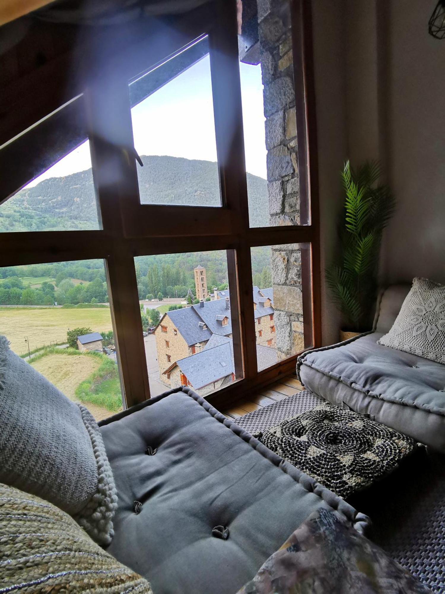 Ferienwohnung Duplex Con Terraza Y Vistas Panoramicas En Tauell Exterior foto